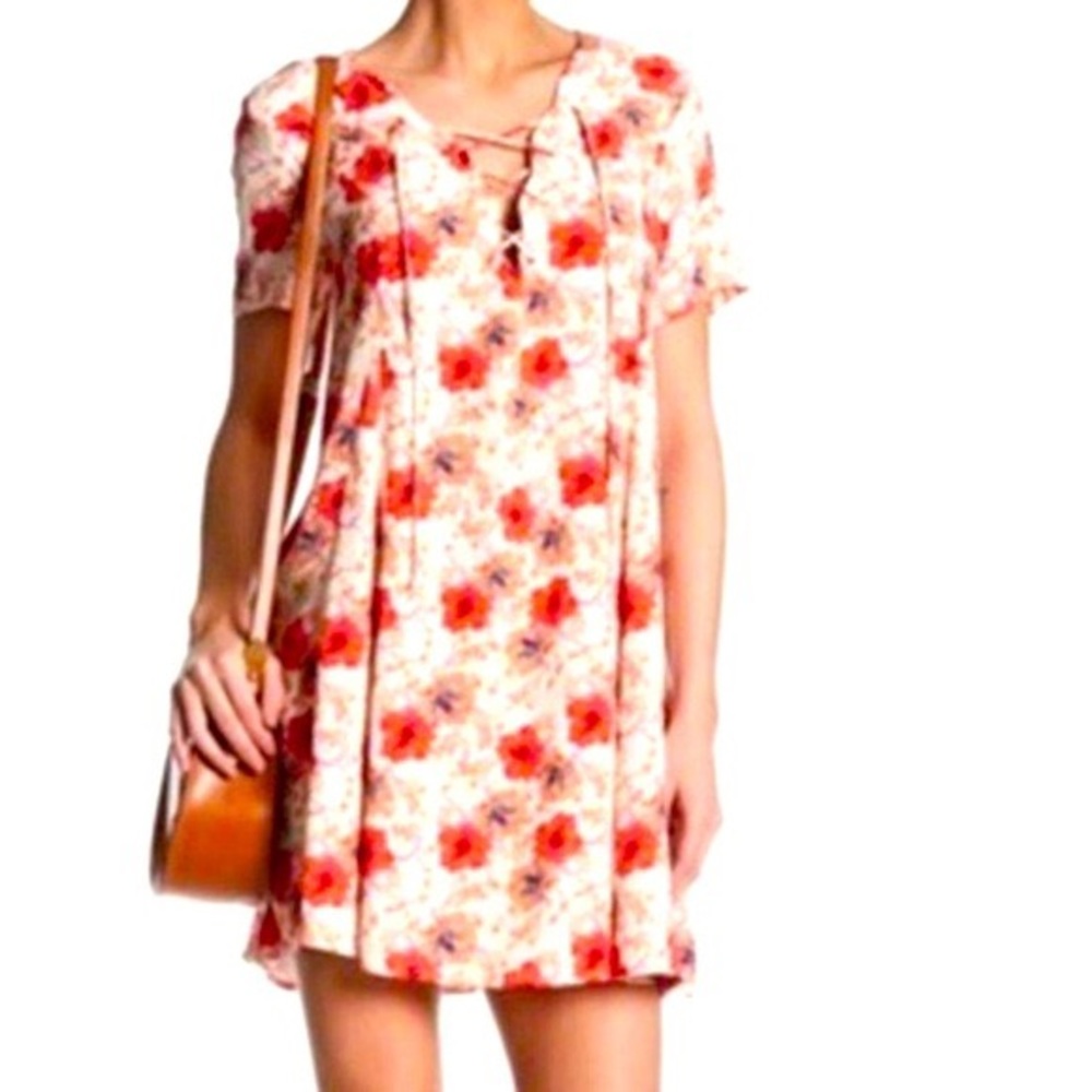 ASTR Lace up Hibiscus Shift Dress